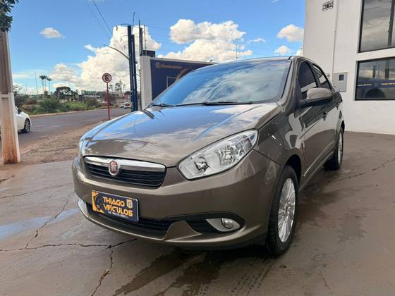 FIAT GRAND SIENA 1.6 MPI ESSENCE 16V FLEX 4P MANUAL